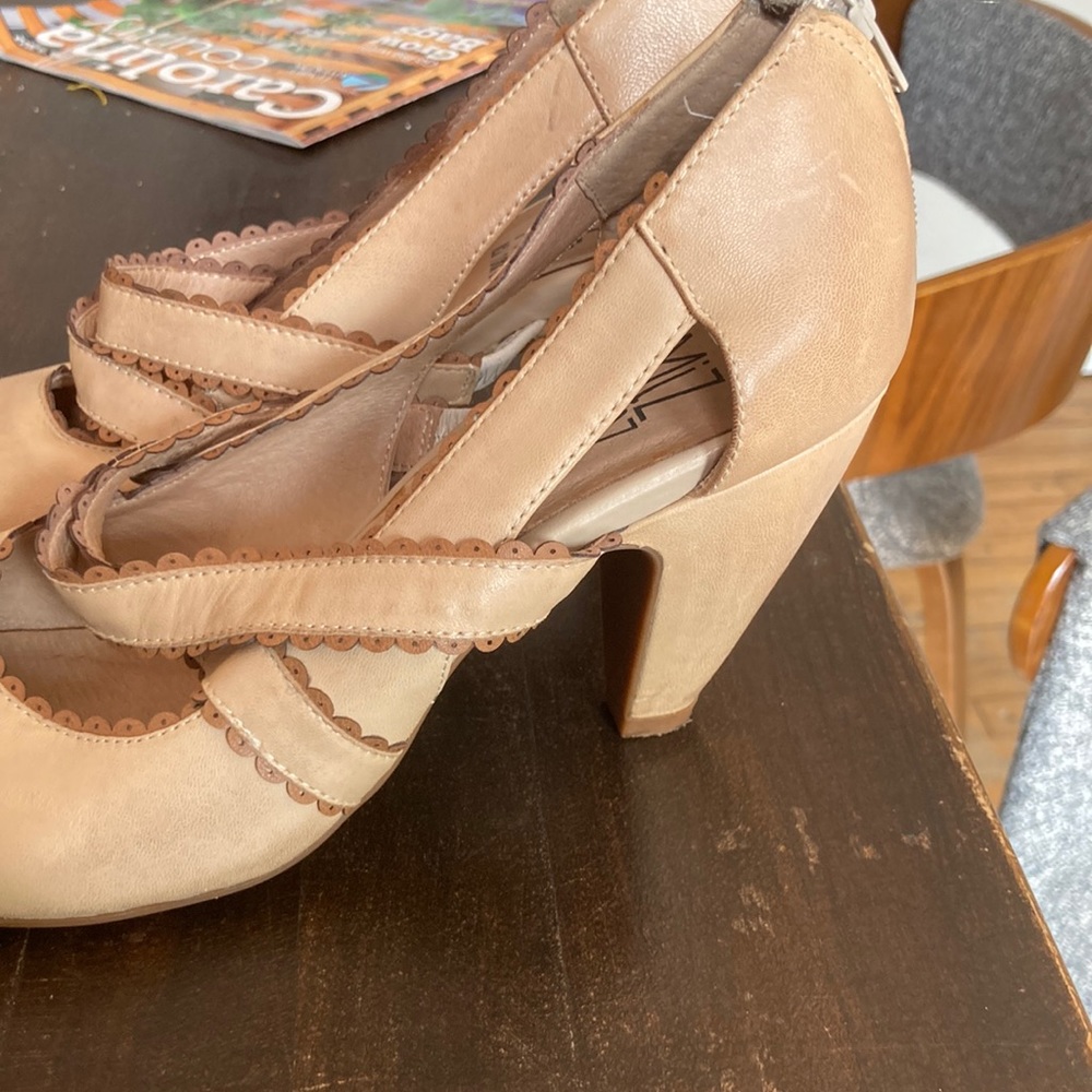 Leather cream colored Miz Moos priced to sell.